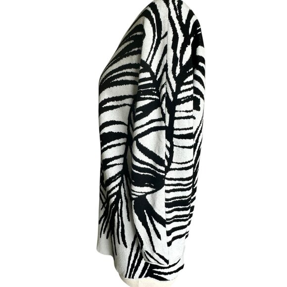 Zebra Print Sweater Scoop Neck Large 3/4 Batwing Sleeve Lightweight Rounded Hem - Picture 3 of 9